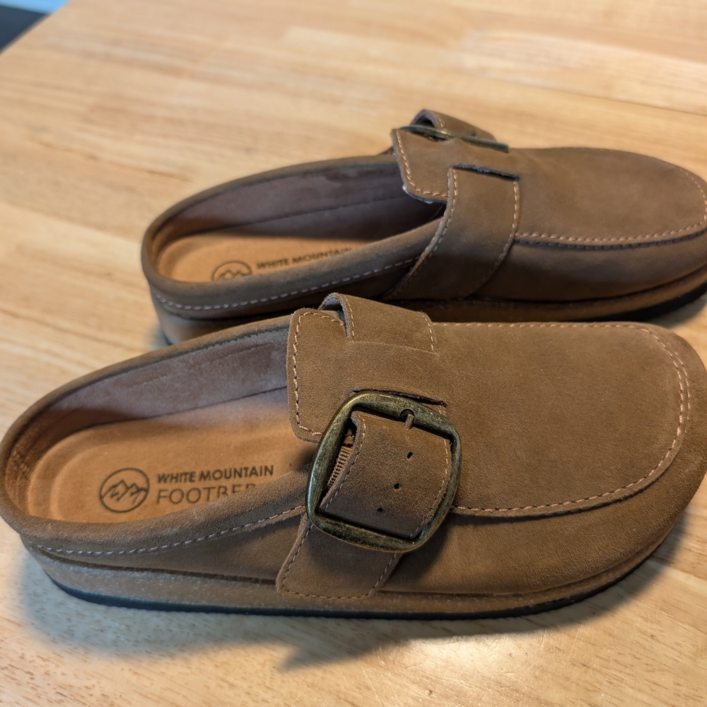 White Mountain Mens  Clog/ Brown Loafers